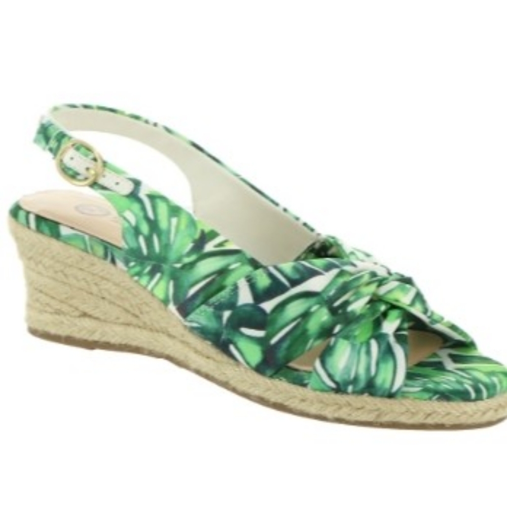 🌴 Bella Vita Kimora Espadrille Sandals 🌴